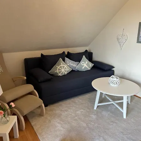 Kuestenbude Robbe Apartment *